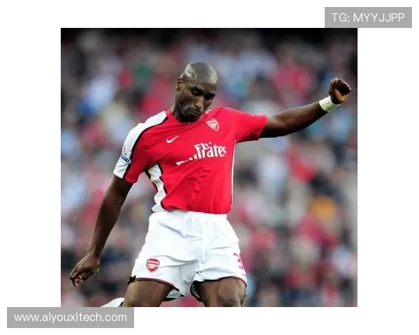 利桑德罗-马丁内斯复出定乾坤，曼联名宿费迪南德赞其队长潜质